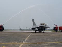 ...जब Rafale विमान Ambala में लैंड हुए, देखिए- उस वक्त रनवे पर कैसा नजारा था