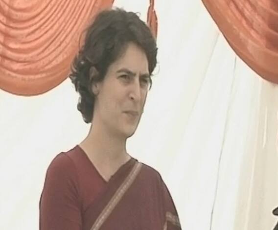Priyanka Gandhi यांची एसपीजी सुरक्षा कवच काढण्याचाही निर्णय