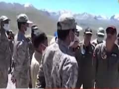 Pak deploys fighter jets on border | Fatafat 100