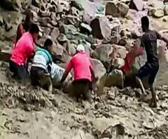 নজরে ৯টা: উত্তরাখণ্ডে ধস, জলের তোড়ে প্রায় ভেসে যাচ্ছিলেন কংগ্রেস বিধায়ক, প্রাক্তন বাম সাংসদ প্রয়াত, সঙ্গে আরও খবর 'চটজলদি'