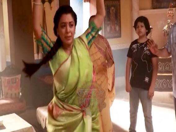 Anupamaa gets fired from her job