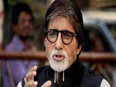 Amitabh Bachchan tweets a music video, writes 'brightened my day in the hospital'
