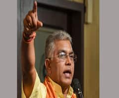 'রেশন - চাকরি দিতে হবে বলে পরিযায়ী শ্রমিকদের রাজ্যে ঢুকতে দেন নি', মমতাকে 'নির্মম' বলে কটাক্ষ দিলীপের