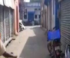 লকডাউনে অপ্রয়োজনে রাস্তায় বেরনোয় জলপাইগুড়িতে কান ধরে ওঠবোস করাল পুলিশ