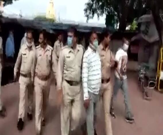 Arrest of Don Vikas Dubey | 'गॅंग्ज ऑफ कानपूर'च्या डॉन विकास दुबेचा खेळ खल्लास, पाहा कशी झाली अटक!