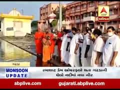 બોટાદઃ સંતોએ પૂજા કરી ગઢડાની ઘેલો નદીમાં નવા નીરના કર્યા વધામણા, જુઓ વીડિયો 