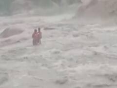 Two Raichur residents brush with death in flash flood