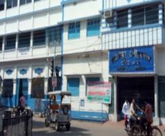 ৬৩ জনের নামের পাশে ফোন নম্বর ৮ টি! কাটোয়ায় ঘূর্ণিঝড়ের ক্ষতিপূরণ বিলিতে 'অনিয়ম' 