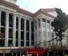 ‘ডাক্তারবাবু আপনারা ভগবান, আমাকে ভর্তি নিন’, ফাঁকা ওয়ার্ডেও জায়গা না পেয়ে হাউহাউ করে কেঁদে ফেললেন রোগী 