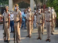 Stories of 'Heroes In Khakee' amid coronavirus crisis | Special Report 