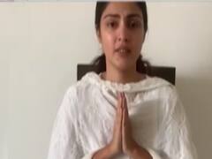 Sushant Sucide Case: Rhea Chakraborty ने तोड़ी चुप्पी,भावुक होकर दिया पहला रिएक्शन