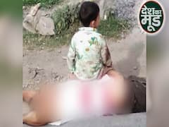 Sopore Encounter: 3-Year Old Rescued By CRPF Jawan 