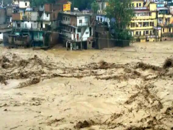 Ground Report: सीतामढ़ी में नीतीश सरकार के 'सुशासन' की खुली पोल, बाढ़ का पानी पीने को मजबूर हैं लोग