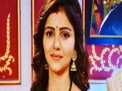 Rubina Dilaik dons desi avatar with family in Shimla