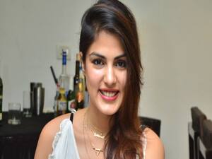 Sushant Singh Rajput, Rhea Chakraborty and a new FIR: Detailed report | Master Stroke (28.07.2020)