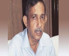 চোপড়ায় মৃত কিশোরীর বাড়িতে মন্ত্রী গৌতম দেব ও স্থানীয় তৃণমূল বিধায়ক