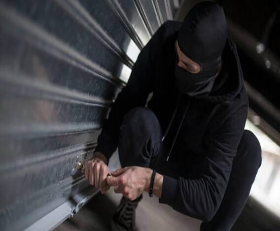 Nagpur Shop Robbed नागपूरच्या खामला परिसरात दुकानात दरोडा, सीसीटीव्ही फुटेजवरून अल्पवयीन चोर ताब्यात