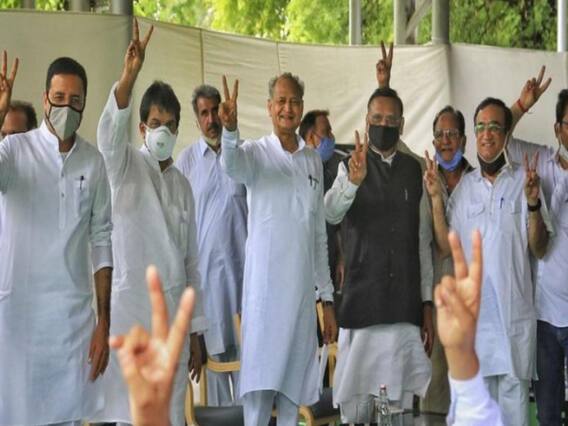 राजस्थान में अब मुख्यमंत्री बनाम राज्यपाल ! विधायकों ने सत्र बुलाने के लिए दिया धरना | पंचनामा