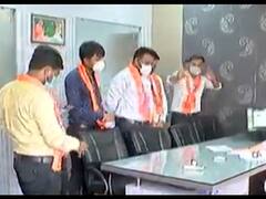 અમદાવાદઃ ઘાટલોડિયામાં શાયોના કેમ્પ્સ સ્થિત પ્રેસિડેન્ટ કોલેજમાં ABVPનું વિરોધ પ્રદર્શન