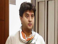 When Jyotiraditya Scindia greeted Digvijaya Singh in Rajya Sabha