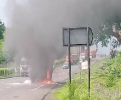 Mumbai-Ahmedabad महामार्गावर ट्रकला भीषण आग; आगीत ट्रक जळून खाक