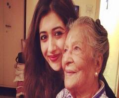 'ঘুমের মধ্যে শান্তিতে চলে গেলেন', অমলা শঙ্করের মৃত্যুতে বললেন নাতনি শ্রীনন্দা শঙ্কর