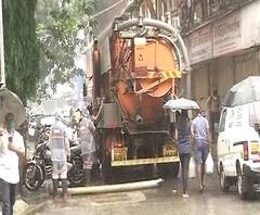 Mumbai Manhole | मुंबई महापालिकेकडून मॅनहोल स्वच्छता, पाणी साचणाऱ्या जागी मशीन्स 