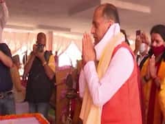 HP CM attends religious gathering without mask, flouts social distancing norms | Ghanti Bajao