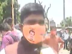 સુરતમાં સી.આર.પાટીલને વધાવવા શહેરભરમાં હોર્ડિગની ભરમાર, જુઓ વીડિયો