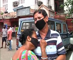 চিকিৎসা না পেয়ে কলকাতা মেডিক্যালে দুই করোনা আক্রান্তের মৃত্যুর অভিযোগ