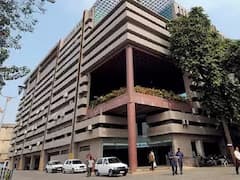 અમદાવાદઃ ઘરે બેઠા કોરોનાની સારવાર લઈ રહેલા દર્દીઓને લઈ કોર્પોરેશને શું લીધો મોટો નિર્ણય? જુઓ વીડિયો