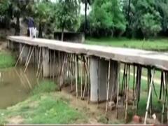 Gaya villagers build bridge after govt officials fail to do their job