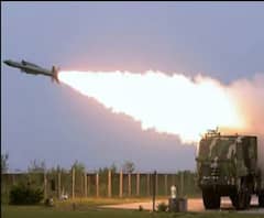 Rafale Missiles | UAE Al Dhafra Airbaseवर इराणचे 2 क्षेपणास्त्र; भारताच्या राफेलचं नुकसान नाही