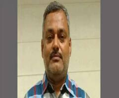 পুজো দিতে গিয়ে পুলিশের জালে! উজ্জয়িনী থেকে গ্রেফতার ৮ পুলিশ কর্মী খুনে অভিযুক্ত 'উত্তরপ্রদেশের গ্যাংস্টার' বিকাশ দুবে 