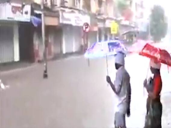 ભારે વરસાદથી મુંબઇના રસ્તાઓ તળાવમાં ફેરવાયા, બોરીવલી,થાણે સહિતના વિસ્તારોમાં ભરાયા પાણી