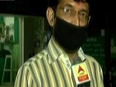 Gujarat: Teacher selling vegetables for livelihood