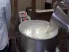 કોરોના કાળમાં દૂધના ઉપયોગ માટે જાહેર કરાઇ મહત્વની માર્ગદર્શિકા, જુઓ વીડિયો