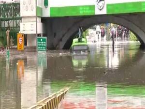 Delhi's Minto bridge is an example of zero development | Ghanti Bajao 