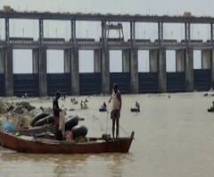 Rural News | हतनूर धरणात पाणी कमी झाल्याने मासेमारीसाठी गर्दी | माझं गाव माझा जिल्हा