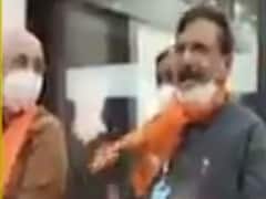  બ્રિજેશ મેરજાએ સી.આર.પાટીલને ગણાવ્યા કૉંગ્રેસના નવનિયુક્ત પ્રદેશ અધ્યક્ષ, જુઓ વીડિયો