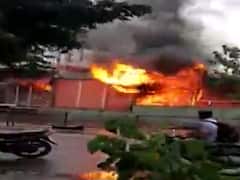 સુરતના પાંડેસરામાં BRTS બસમાં લાગી આગ, શોર્ટ સર્કિટના કારણે લાગી આગ