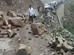 Joshimath : Badrinath Highway भारी बारिश के बाद Landslide की वजह से हुआ बंद 