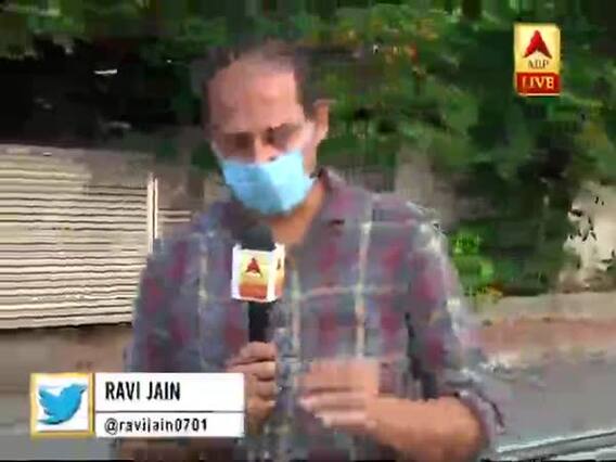 Watchman of actor Rekha's bungalow tests positive for Covid-19