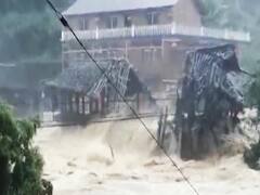 China क्या Wuhan में आए बाढ़ के राज़ को छुपा रहा है? | Ghanti Bajao