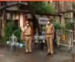 রাজ্যের কনটেনমেন্ট জোনগুলিতে শুরু কড়া লকডাউন, সিল একাধিক এলাকা, রাস্তায় বসানো হল ব্যারিকেড