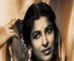 স্বল্প সমাগমে আজ কেওড়াতলা মহাশ্মশানে শেষকৃত্য অমলা শঙ্করের