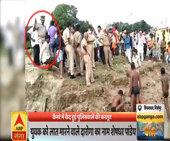 Mudde Ki Baat: कैमरे में कैद हुई पुलिसवाले की करतूत, VIDEO हुआ वायरल|ABPGanga 