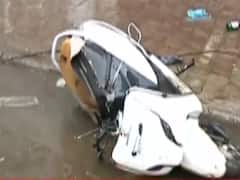 दक्षिण Mumbai में बारिश जारी, कई जगहों पर भरा पानी