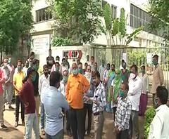 Nashik Autocop | नऊ महिन्यांपासून पगार नाही? नाशिकच्या ऑटोकॉप कंपनीच्या कामगारांचं आंदोलन