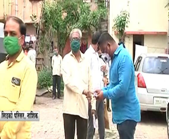 Nashik Covid Camps | नाशिकच्या चौकाचौकात कोविड कॅम्प, घरोघरी जाऊन नागरिकांचं स्क्रिनिंग